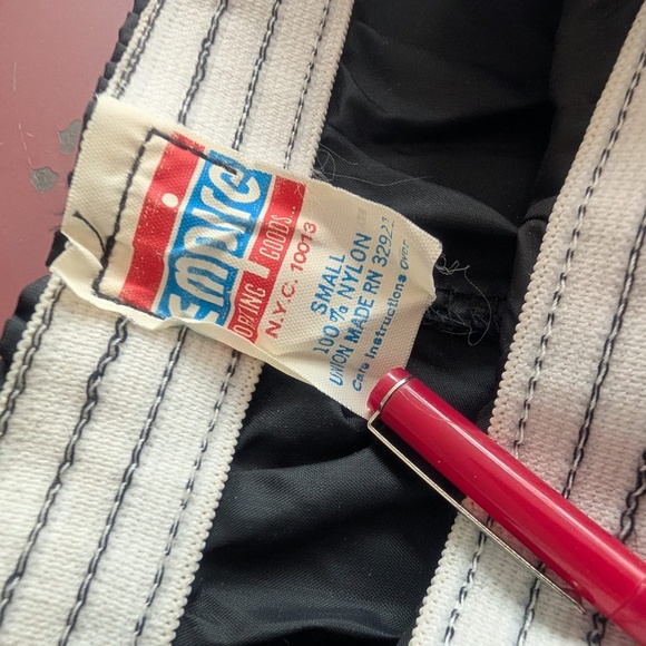 RARE, The Mighty J. Geils Band, hot pants, shorts, or athletic shorts - Picture 2 of 9